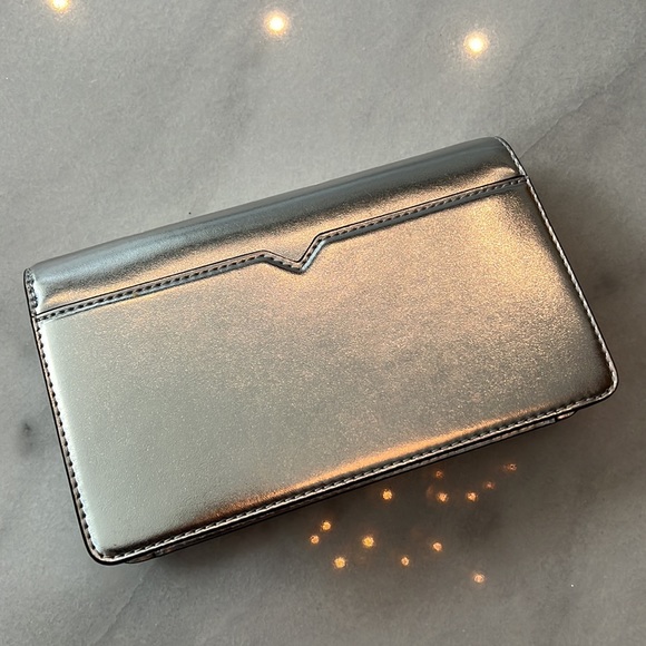 MICHAEL KORS SHINY SILVER CECE CLUTCH CHAIN INCLUDED!!!!! - Picture 9 of 17